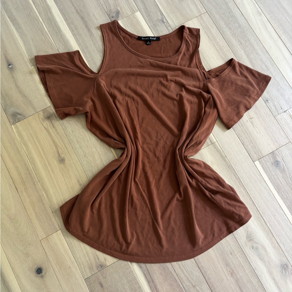 Brown Cut Out Short Sleeve Blouse